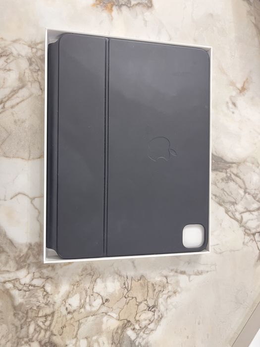 Ipad pro 11 inch (Wi-Fi+Cellular) + Magic Keyboard