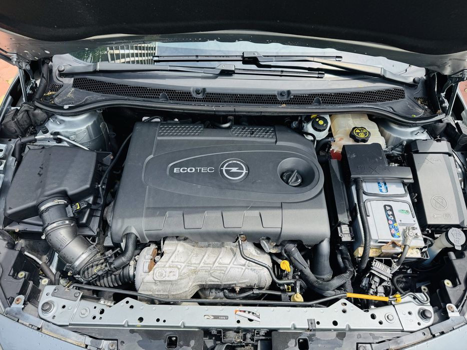 Opel Astra J 2012 2.0Cdti