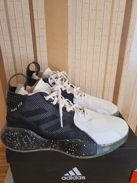 Баскетболни маратонки