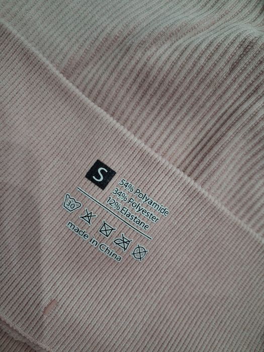 Нови Клинчета 2 дълги 1 къс 1 блуза S размер 20 евро всичко необличани