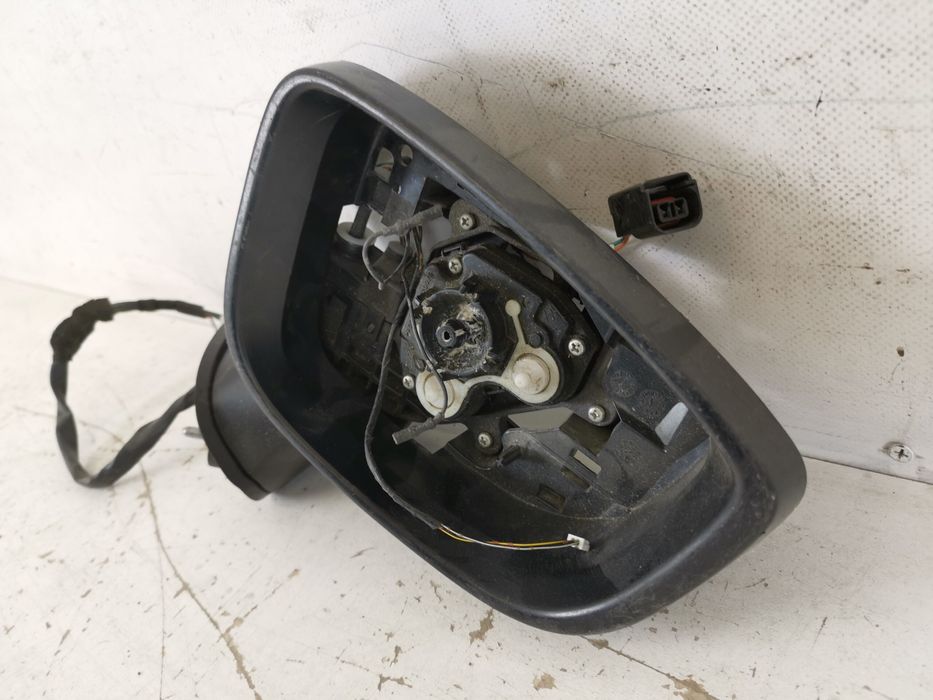 Дясно огледало Мазда 3 / Mazda 3 BL Оригинално, в добро състояние