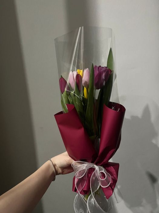 Продаеться тюльпаны