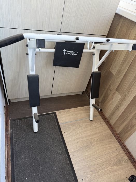 Турник и боксерская груша