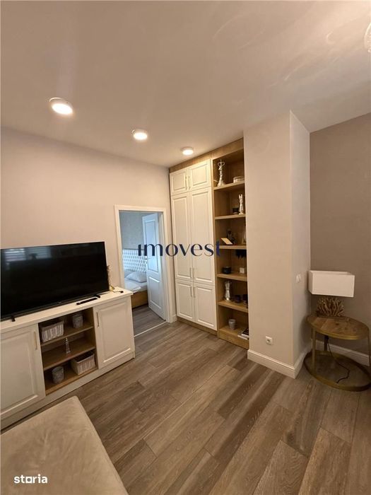 De inchiriat: Apartament cu 2 camere in zona Centrala