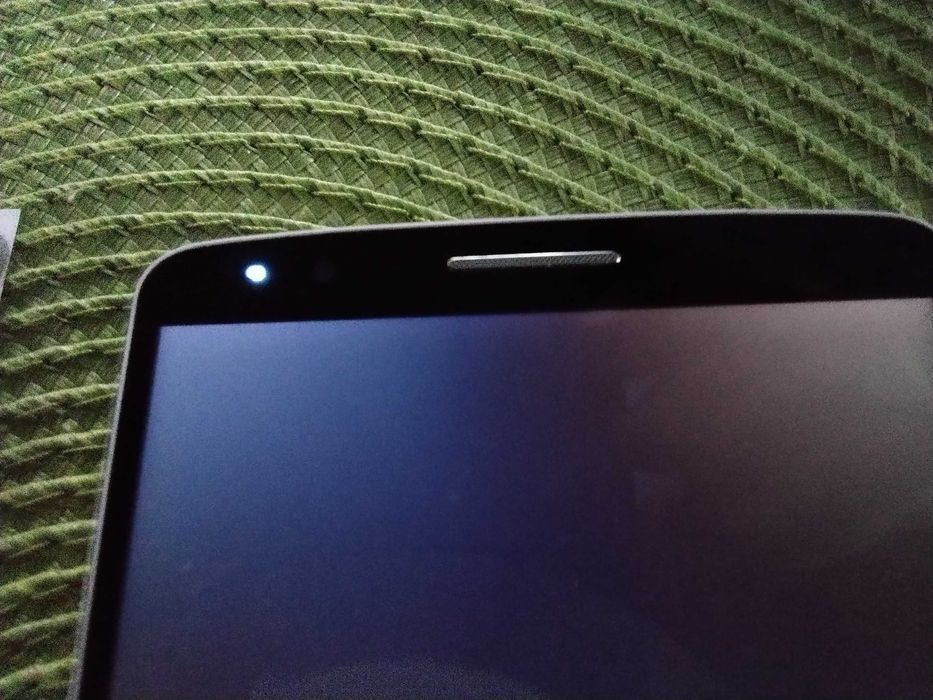 страхотен евтин смартфон с сменена чисто нова батерия LG 3