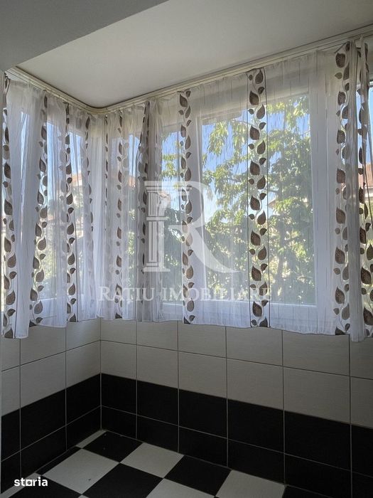 Apartament cu 3 camere | Echipe de muncitori | Rogerius | Oradea