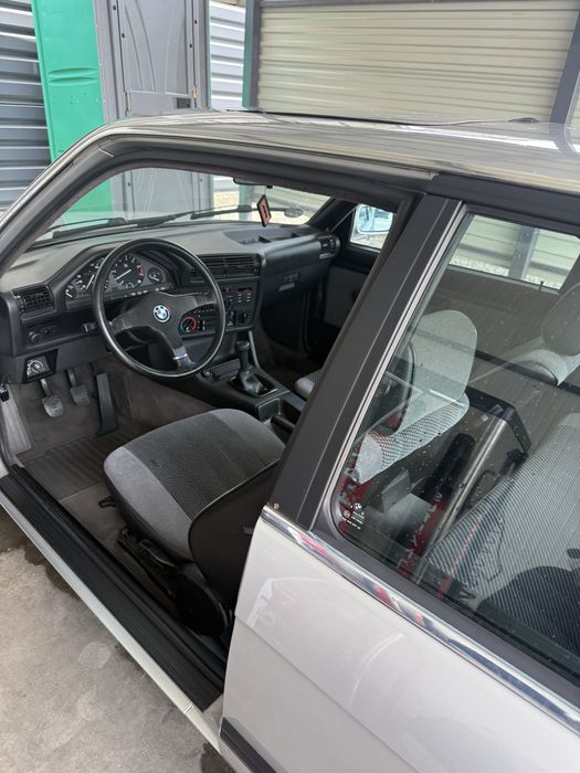 Vand bmw e30 coupe 1.8i