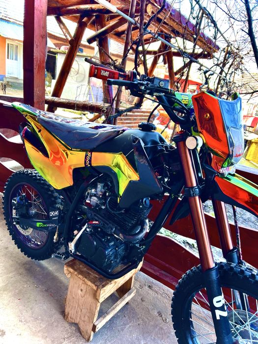 Cross KTM 150  culoare modificata din verde in cameleon