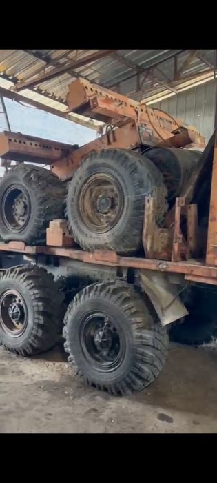 Продается Урал лесовоз