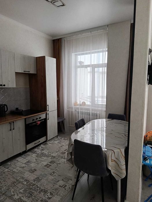 продам 2 комн квартиру евро в центре