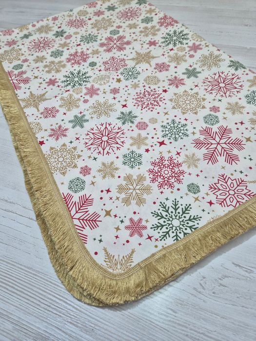 Новогодние скатерти