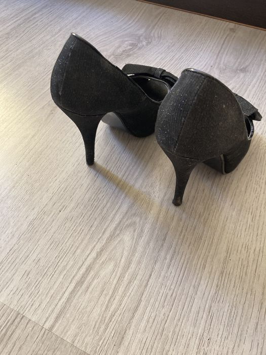 Дамски обувки на ток