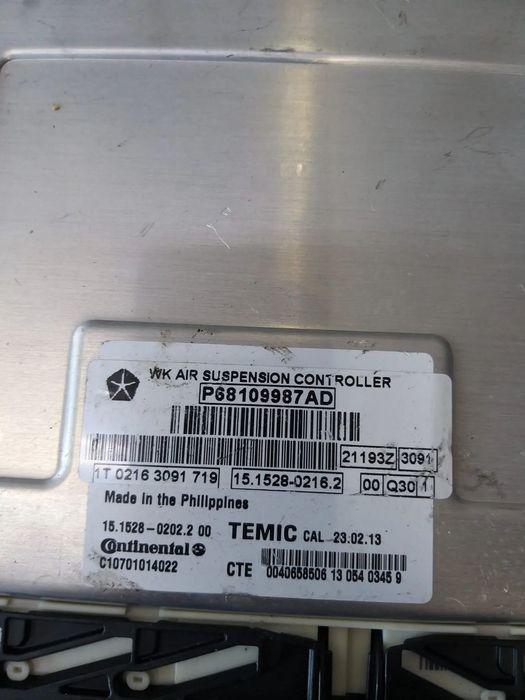 Modul control suspensie aer jeep grand cherokee 4 wk wk2 p68109987ad