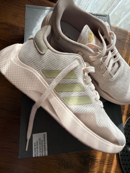 Кросовки adidas женские