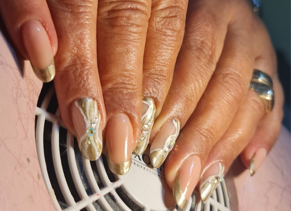 Unghii Cu Gel/Pedichiura