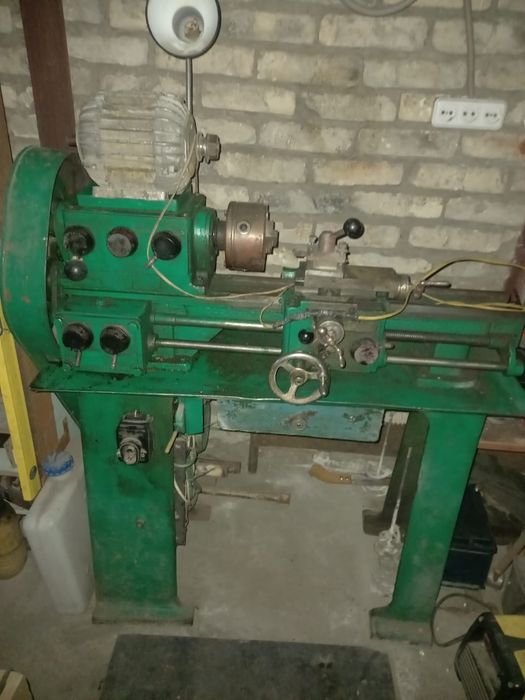 Продам токарный станок