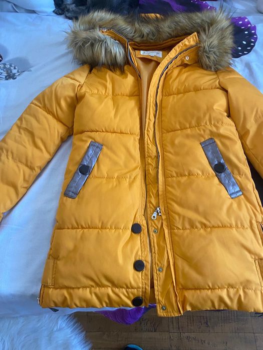 Geaca dama 36/S in coditii foarte bune