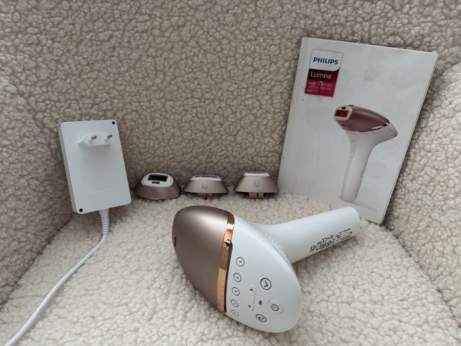 Фотоепилатор IPL Philips Lumea Prestige BRI956/00, Smartskin сензор, Употреба с или без кабел, Аксесоари за лице, тяло, подмишници и бикини зона