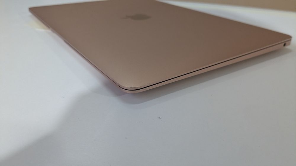 Mac Book Air 2020