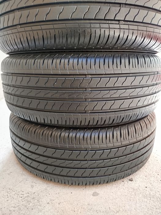 215 60 R16 Shina Wanderer