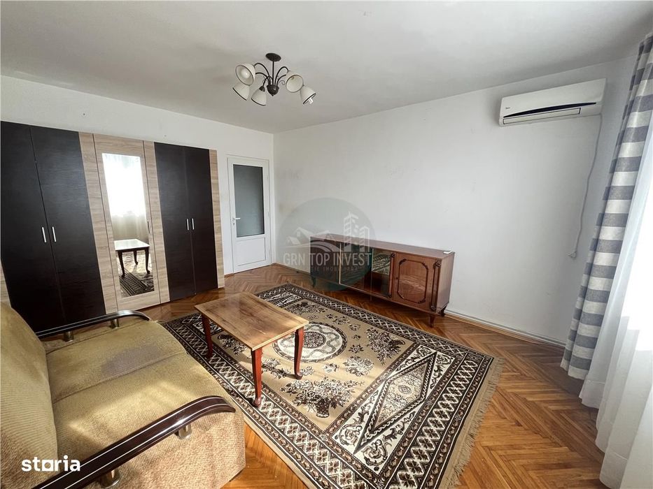 Apartament 3 camere decomandat cu 2 balcoane Bld Mihai Viteazu