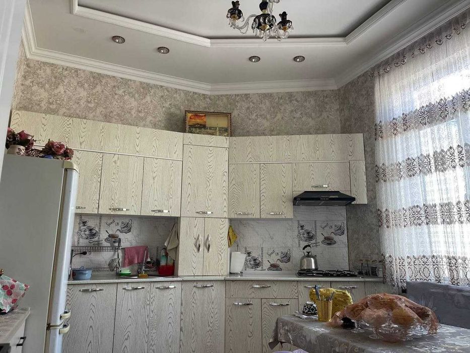 СРОЧНО !! Продается котедж в Бектемире 2.2 соток 4 комнат Пост
