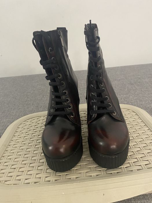 Botine din piele conditii bune