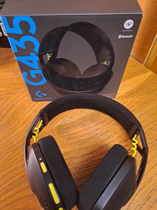 Продам игровые наушники logitech G435
