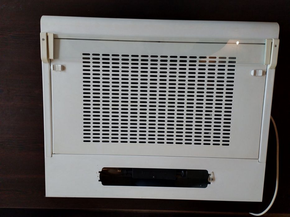 Абсорбатор с два двигателя "Дипломат"