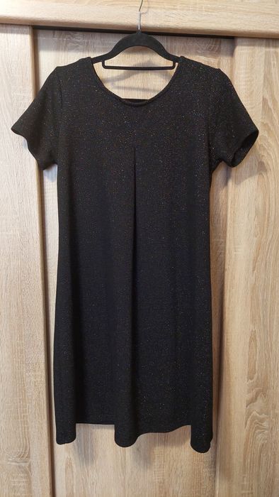 Женская одежда платья кофты