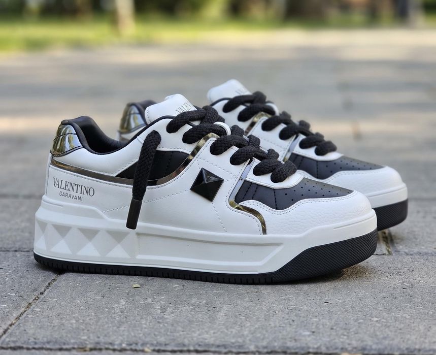 Adidasi Valentino Garavani Negru Alb Full Box