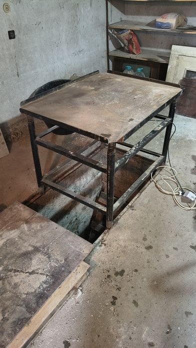 Вибромаса / маса за вибрирани бетонно изделия