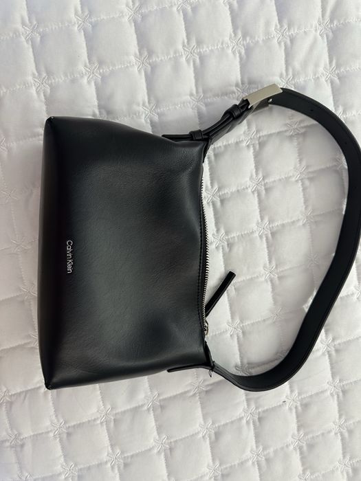 Дамска чанта Calvin klein