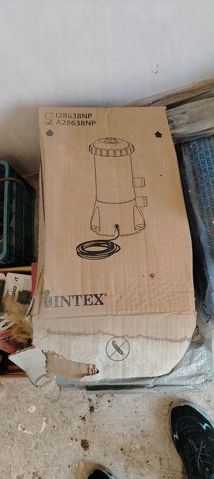 Продавам басейн 10 кубика