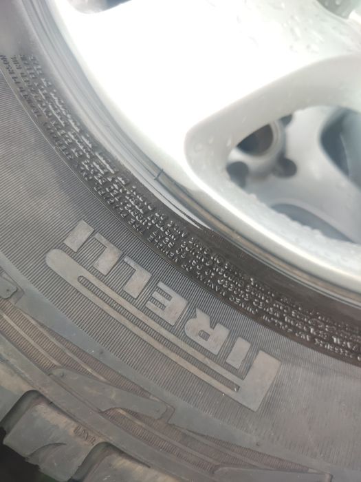 4 броя гуми Allterain Pirelli 235/65/17
