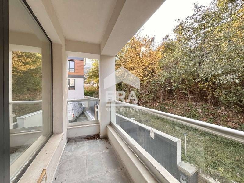 Продава се Четиристаен апартамент в София, Бояна - 169 кв.м за 2010 €/кв.м - Снимка #8
