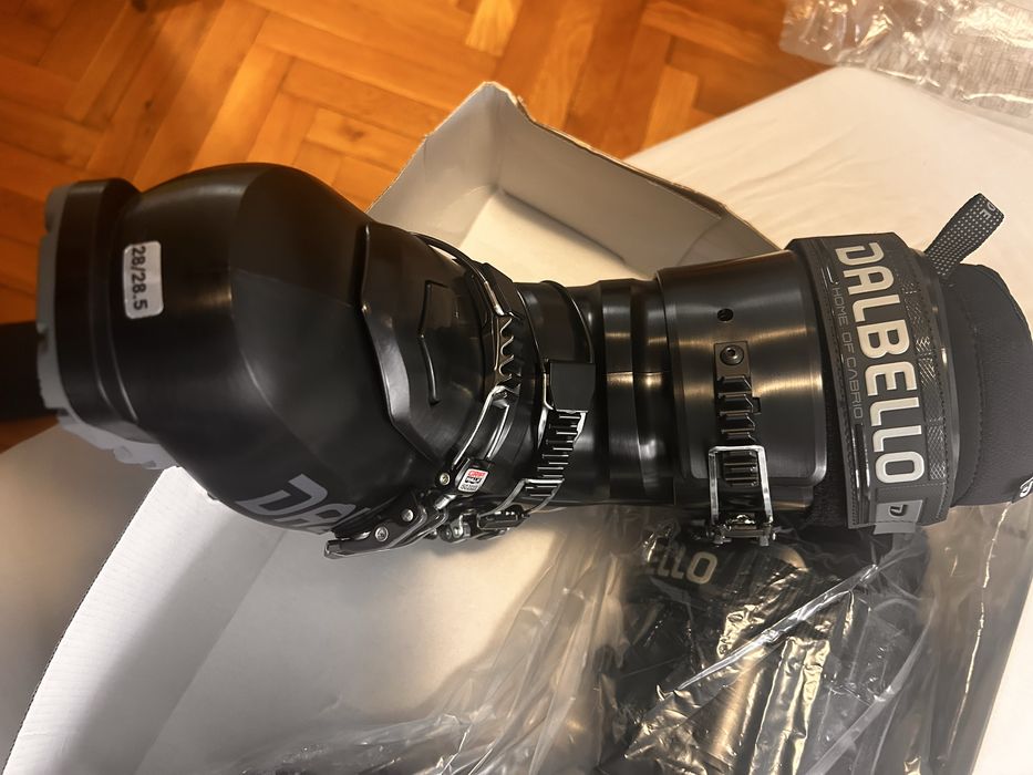 Clapari Dalbello de vanzare