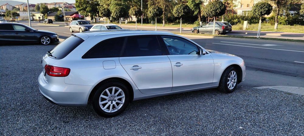 Vind masina personala audi a4 b8.