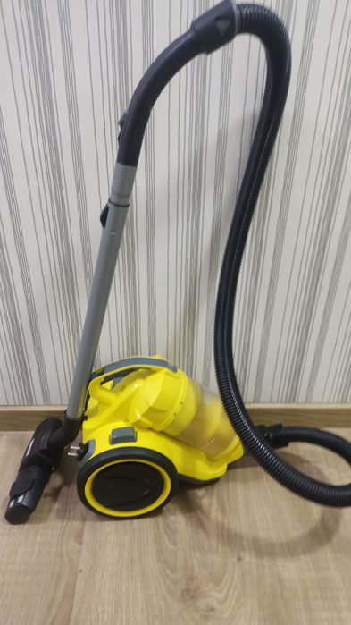 Продам пылесос karcher vc 3