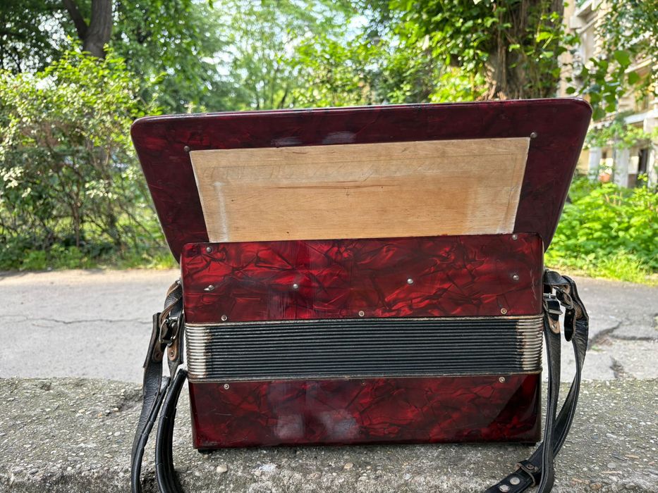 Acordeon Hohner Verdi 2 vergea cu 80 basi