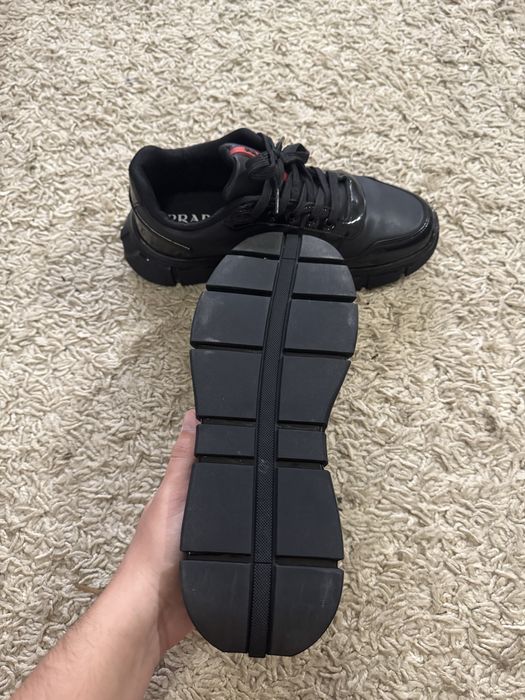 Adidasi prada marimea 42 eu cu piele