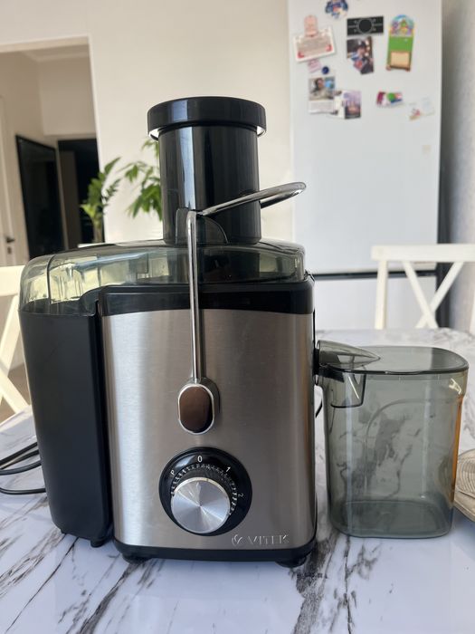 Продам соковыжималку VT-3653