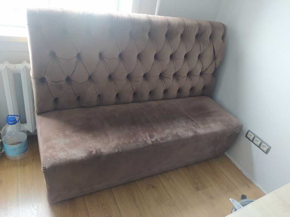 Продам диванчик на кухню