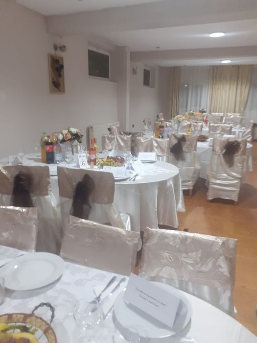 Vând pensiune 14 camere