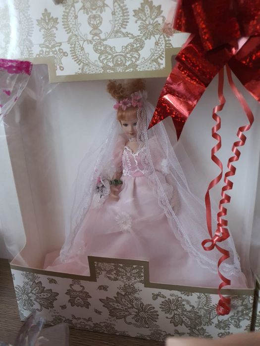 Куклы коолекционные  подарочные разные