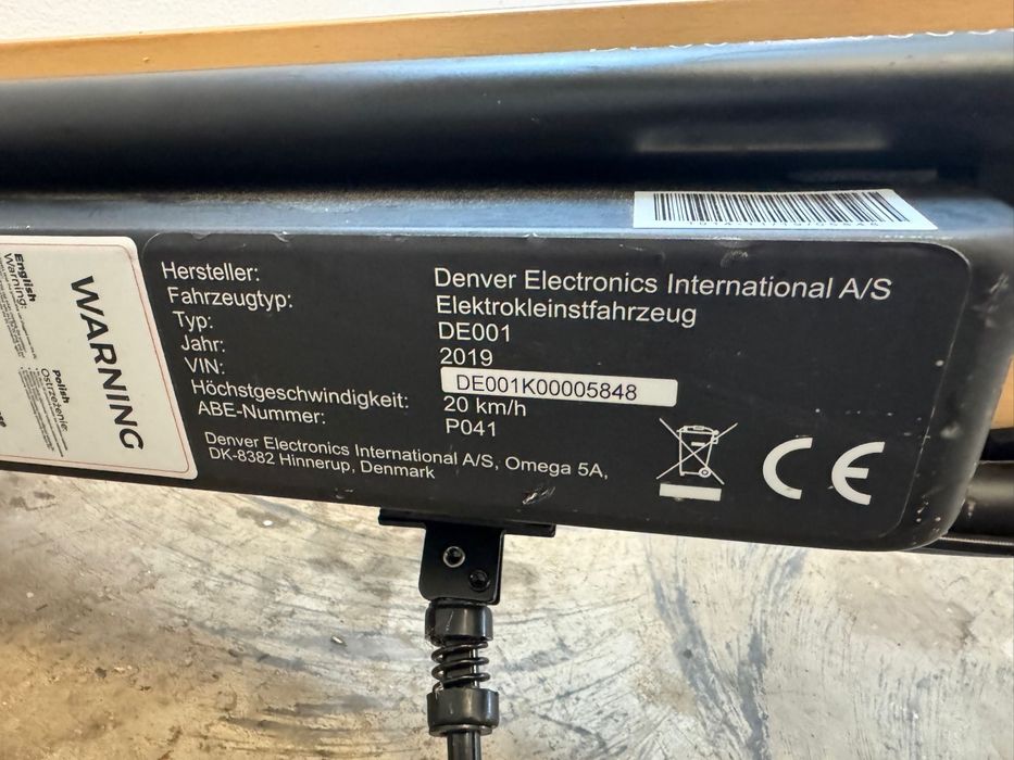 Trotinete electrice cu sa 25 km/h