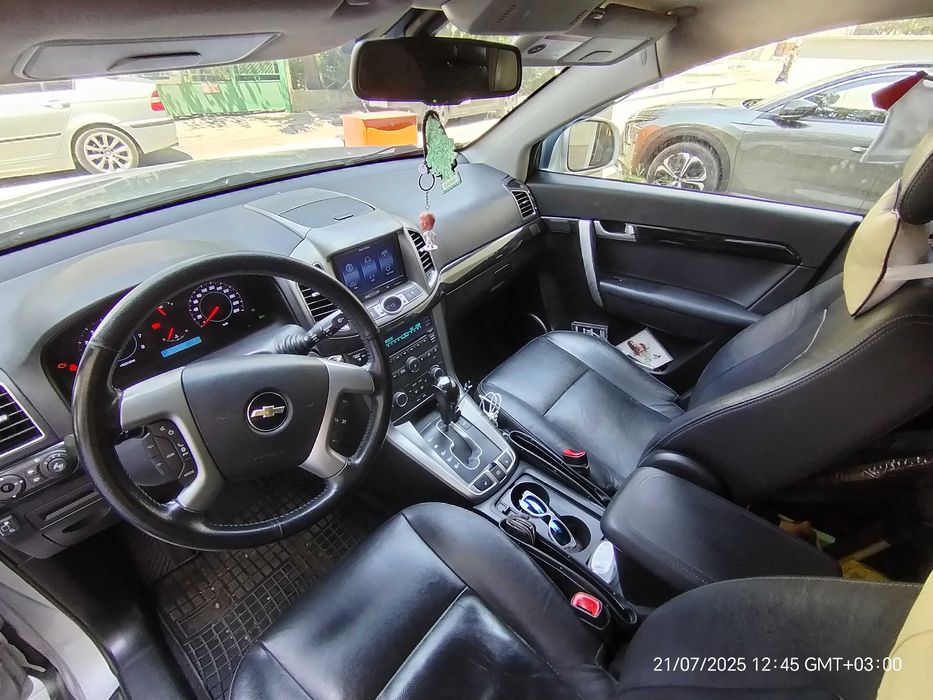 Chevrolet Captiva 2.4 4x4 Юбилейно издание 7 места Газ/Бензин 2012 г.