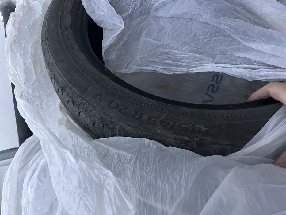Продам шины Continental r20