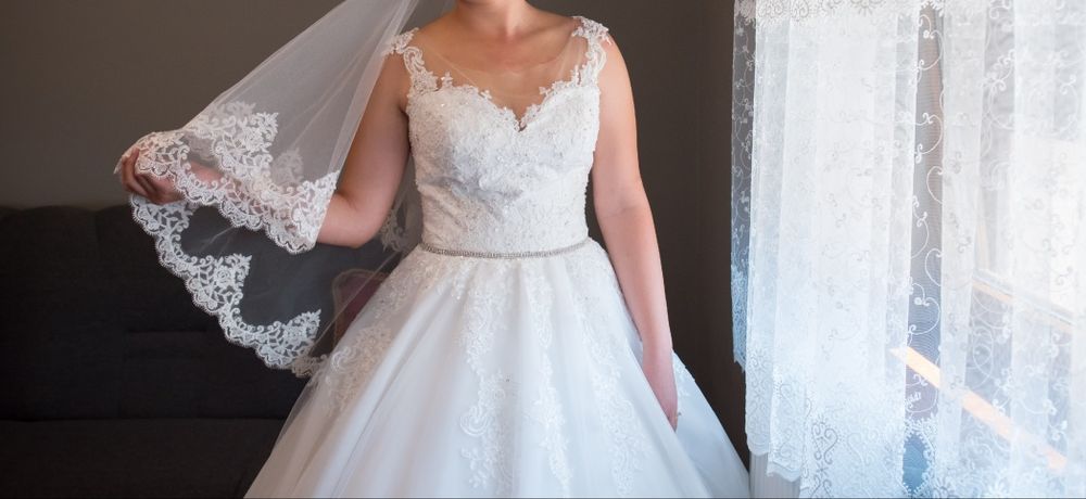 Vând rochie de mireasă