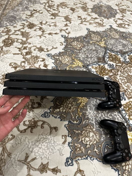 Playstation 4 pro original 2 ta джойстик